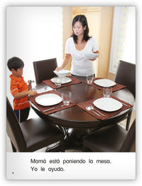 Ayudando a mamá from Colección Caleidoscopio